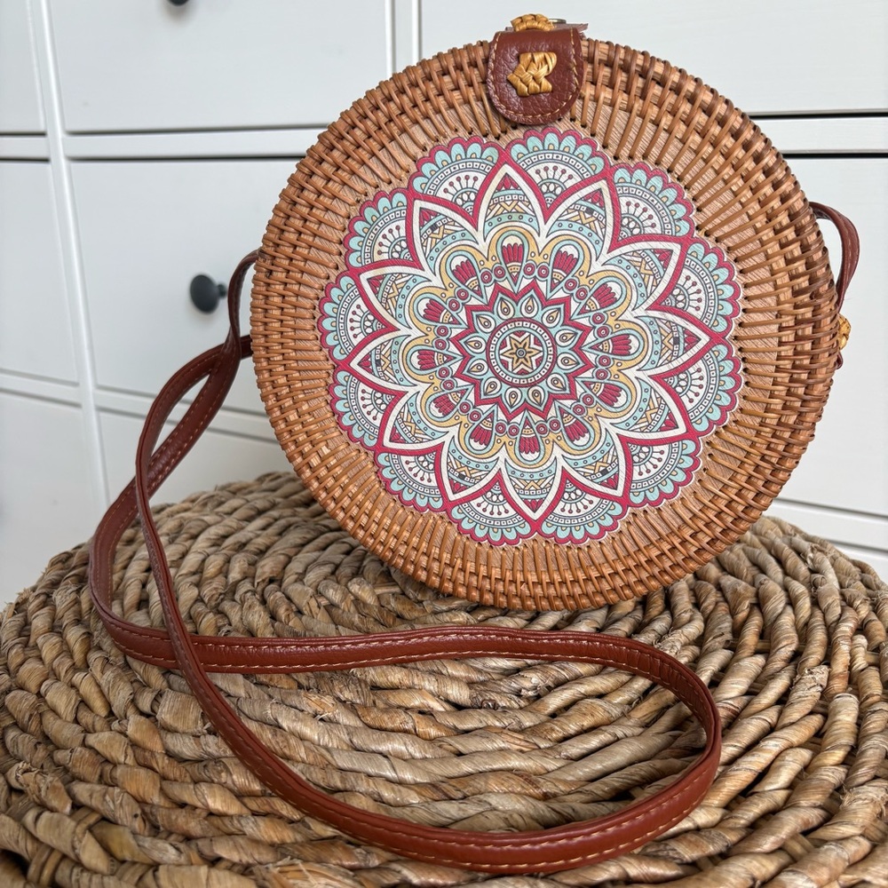 NWOT Round Rattan purse